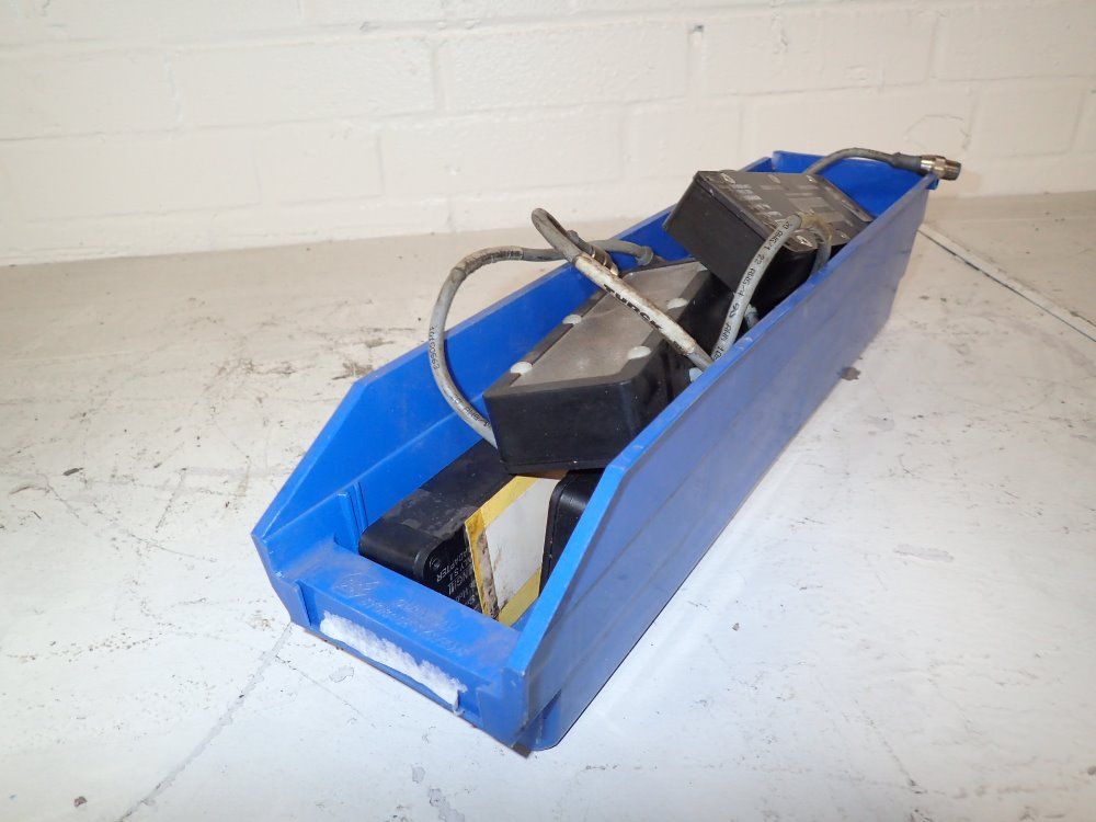 Spectrum Illumination Linear Lights