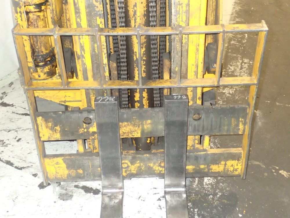 Drexel Electric Swing Mast Forklift