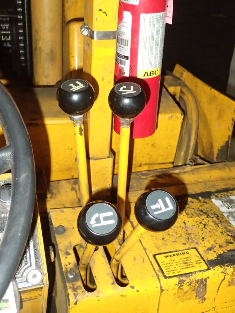 Drexel Electric Swing Mast Forklift