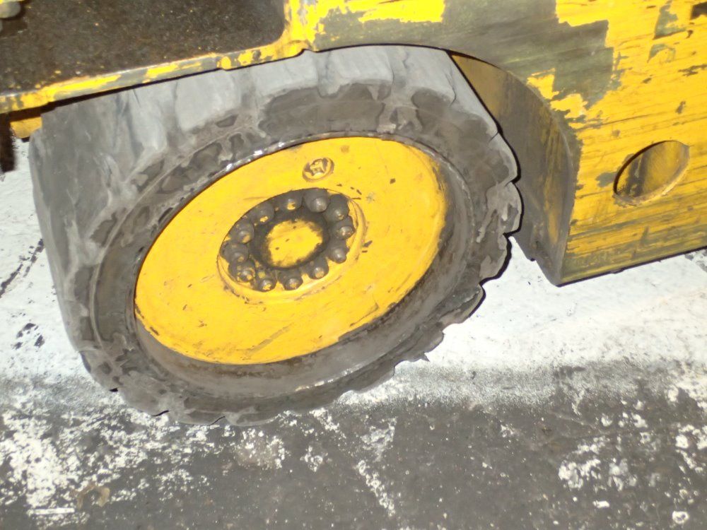 Drexel Electric Swing Mast Forklift