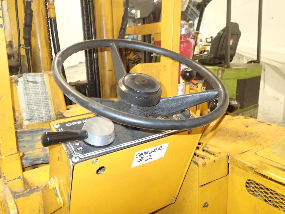 Drexel Electric Swing Mast Forklift