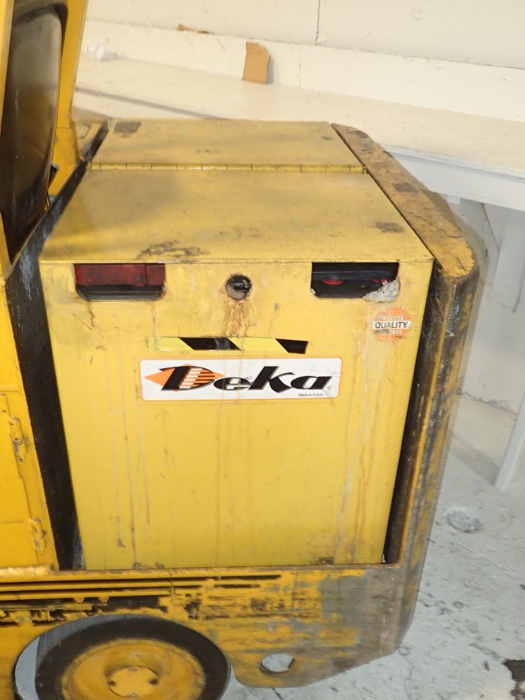 Drexel Electric Swing Mast Forklift