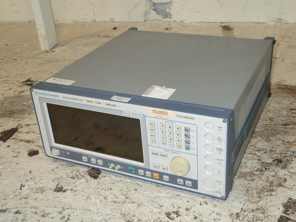 Rohde & Schwarz Signal Generator