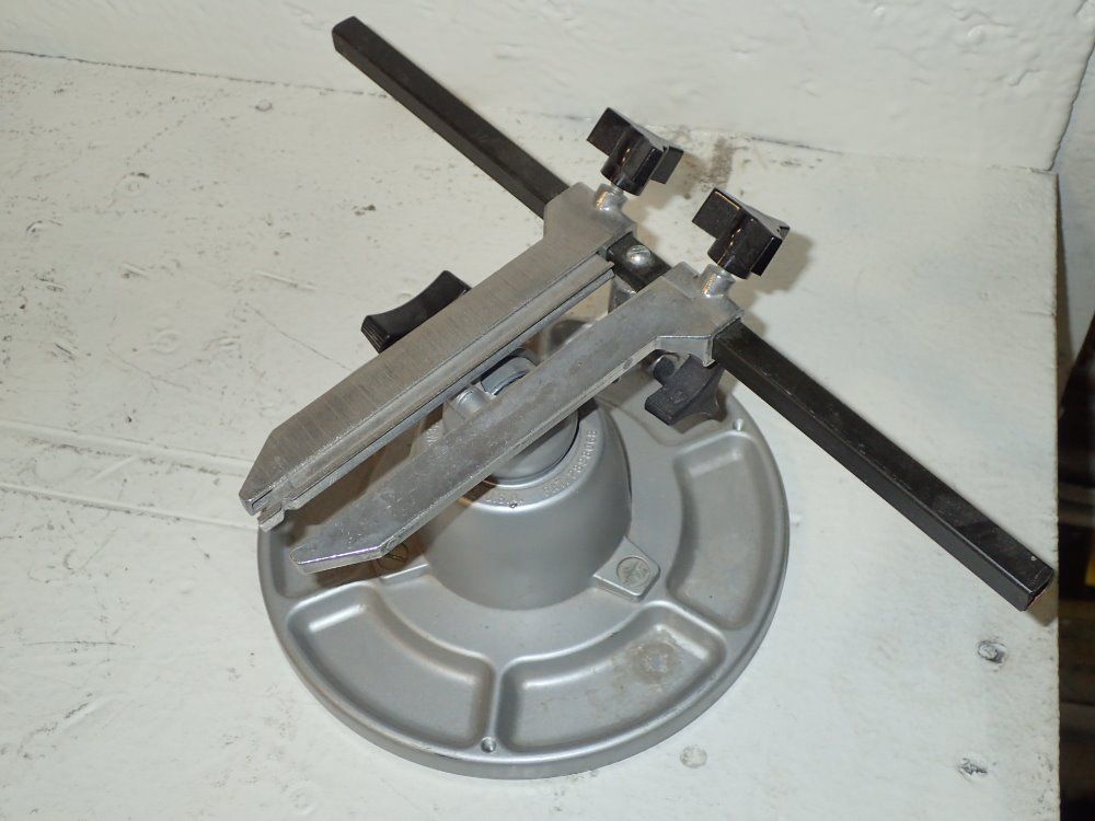 Swivel Vise
