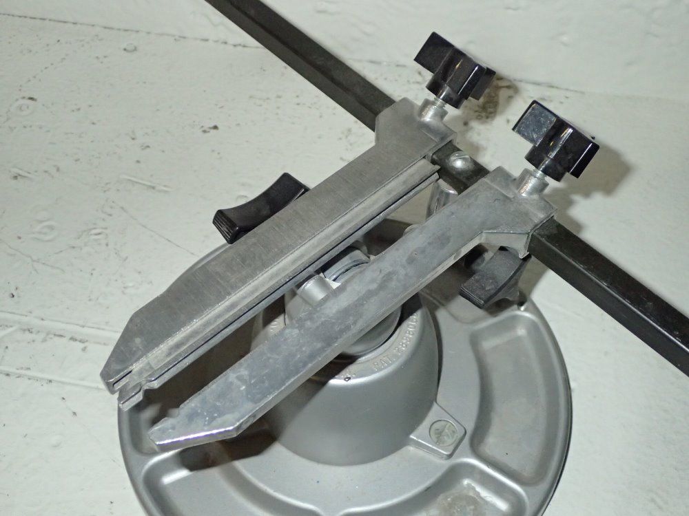 Swivel Vise