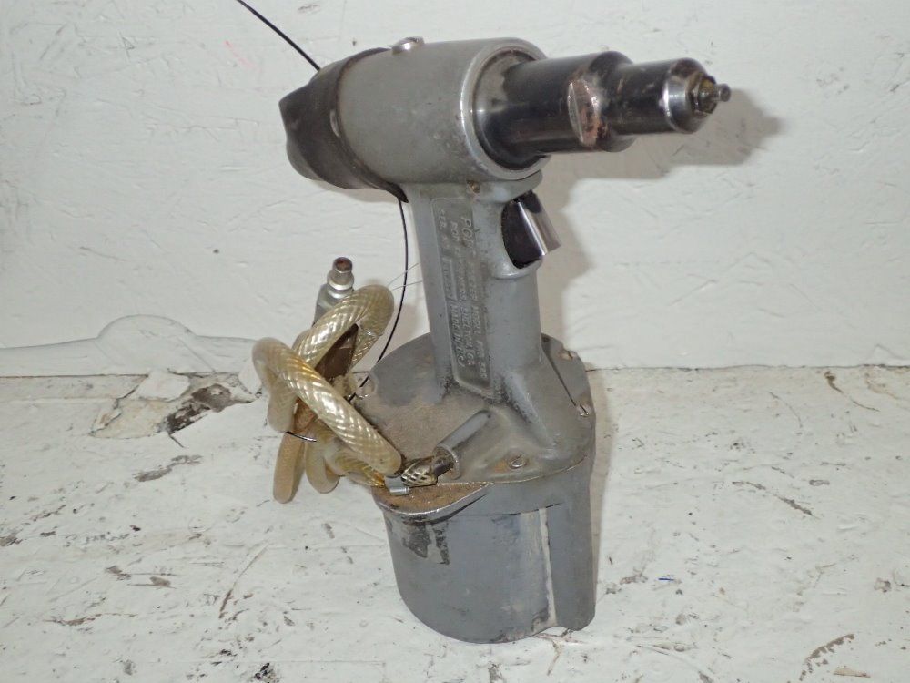 Pop Pneumatic Rivet Gun