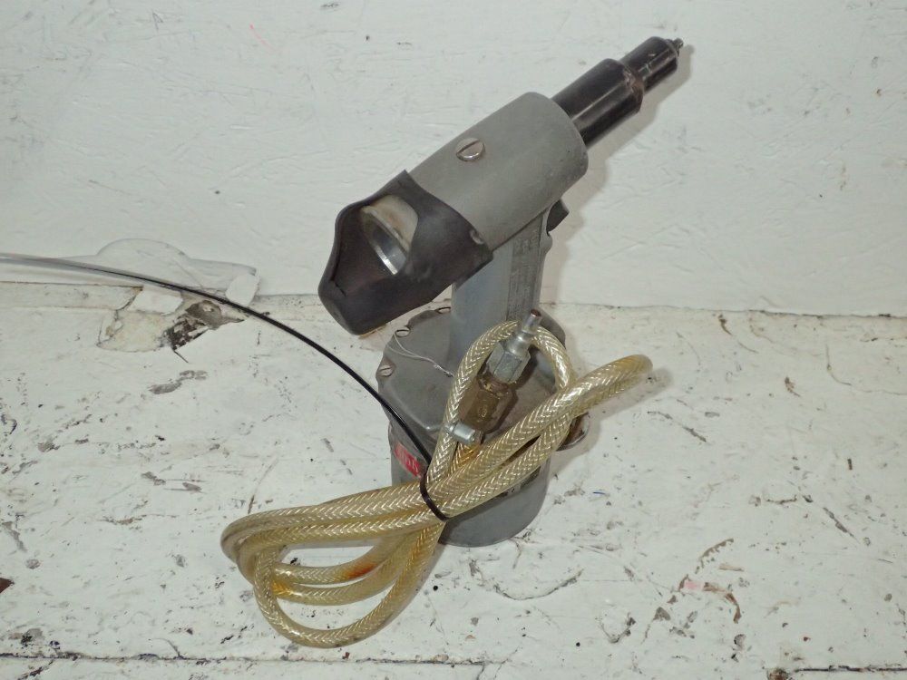 Pop Pneumatic Rivet Gun