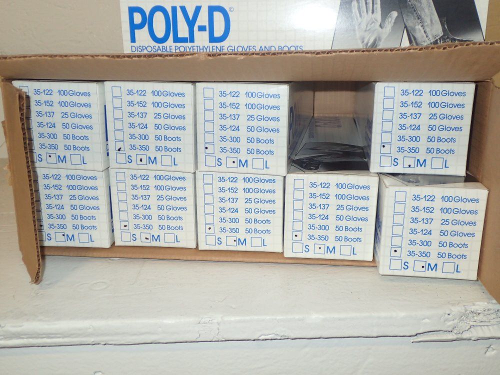 Ansell Edmont Disposable Polyethlene Gloves/boots