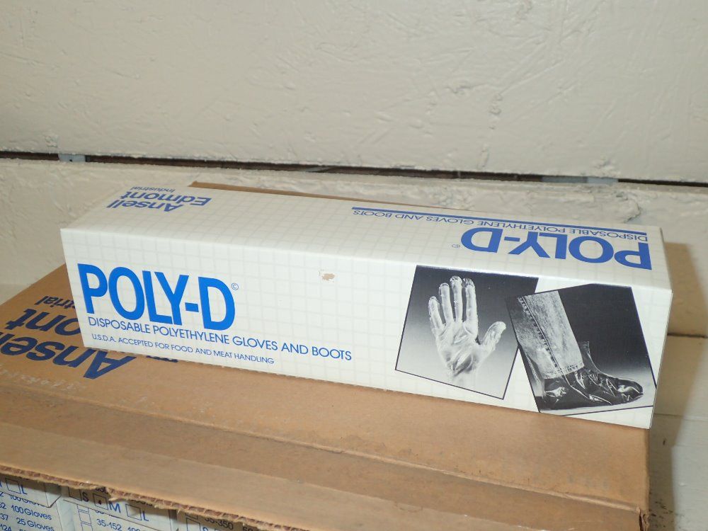 Ansell Edmont Disposable Polyethlene Gloves/boots