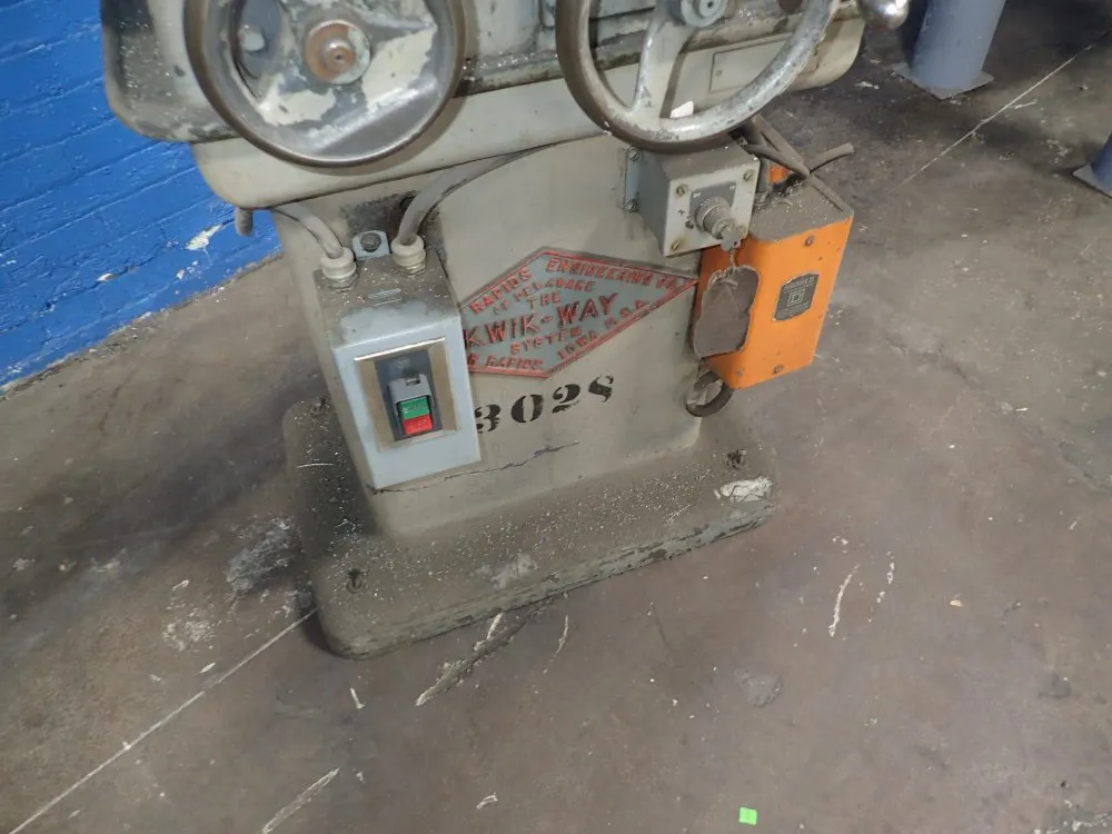 Kwik-way Piston Turning And Grinding Machine