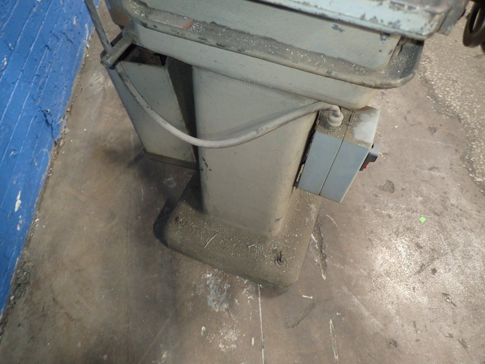 Kwik-way Piston Turning And Grinding Machine