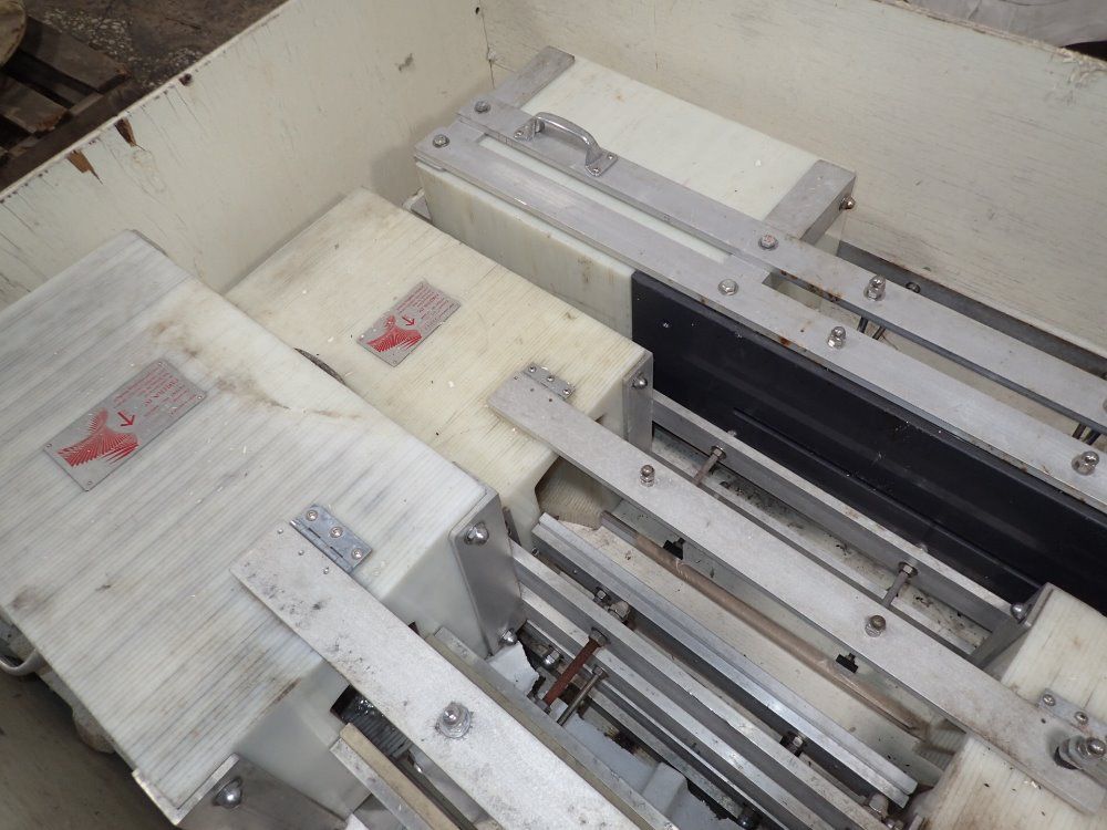 Carleton Bottle Cleaners