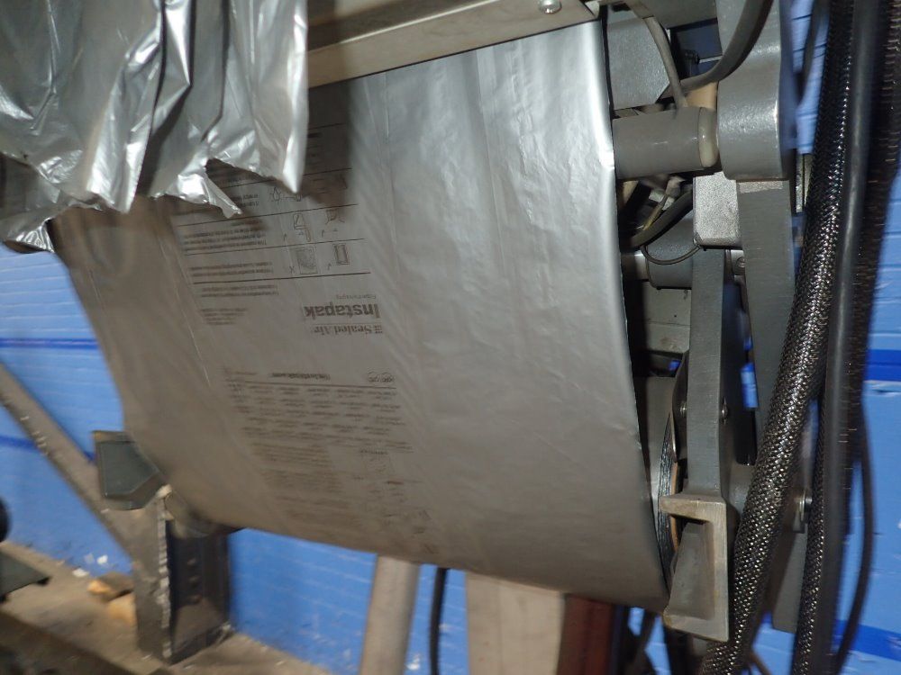 Speedy Packer Foam In Bag Packaging System