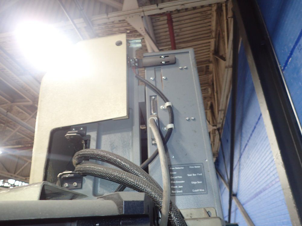 Speedy Packer Foam In Bag Packaging System