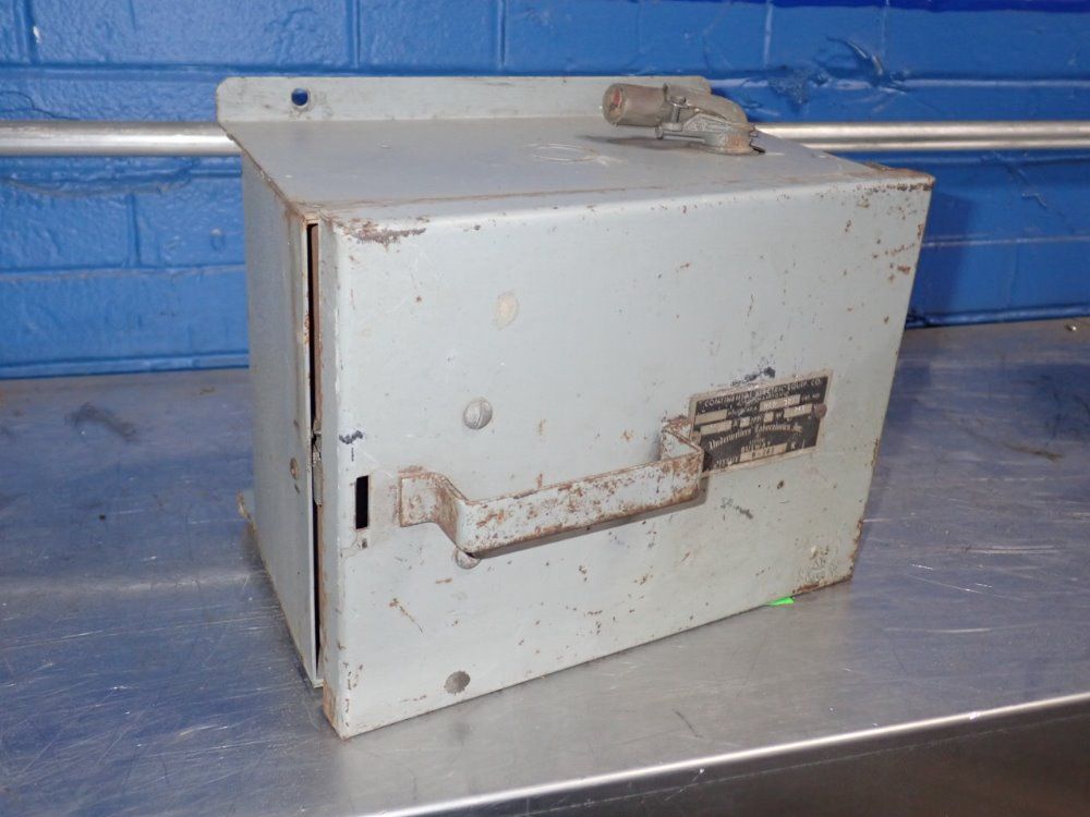 Continental Electric Bus Plug