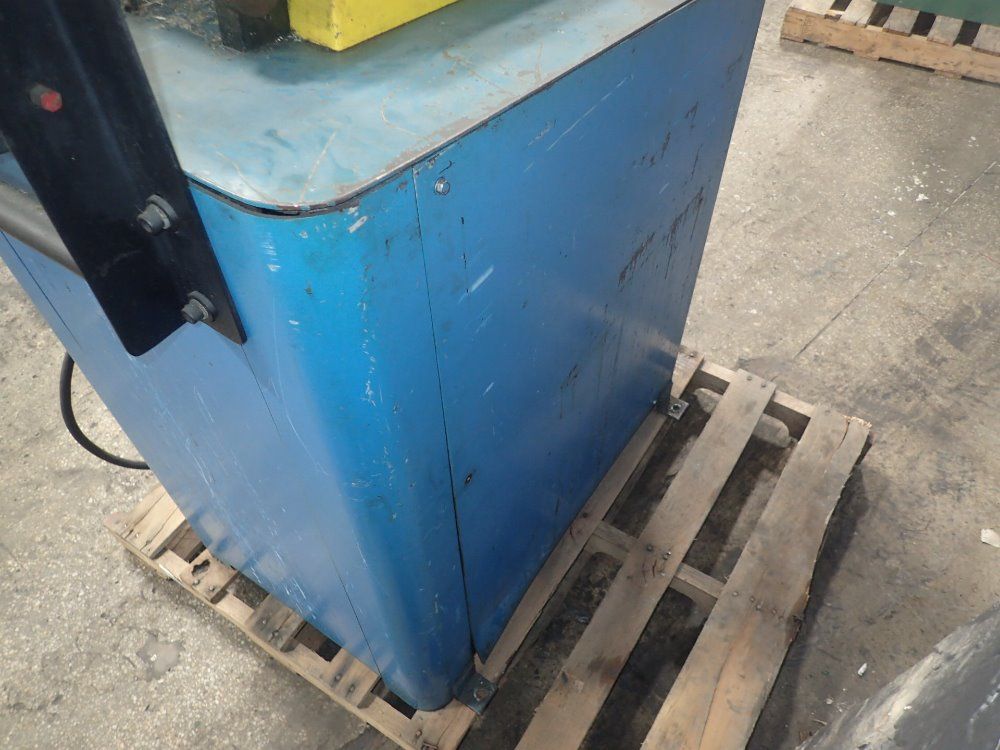 Press Room/pre Straightener