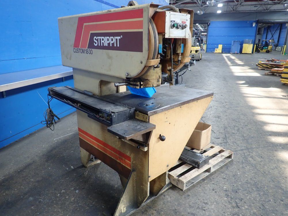 Houdaille / Strippit Punch Press