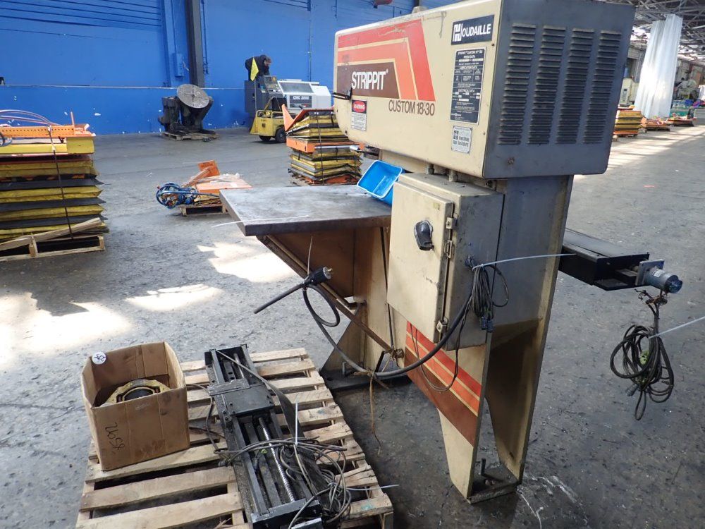 Houdaille / Strippit Punch Press