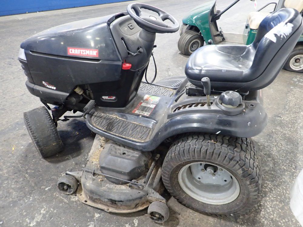 Craftsman Gasoline Lawn Tractor