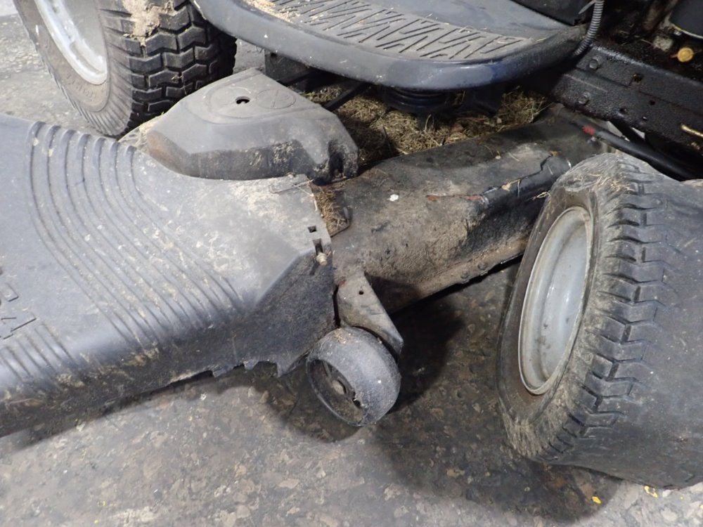 Craftsman Gasoline Lawn Tractor