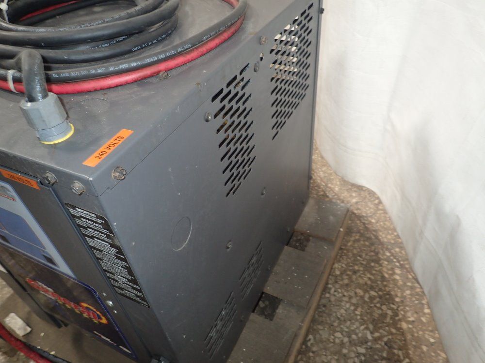 General Battery Battery Charger