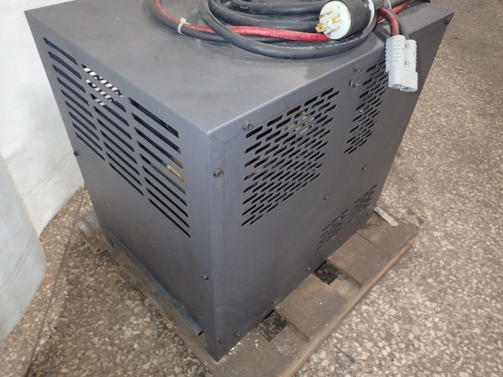 General Battery Battery Charger