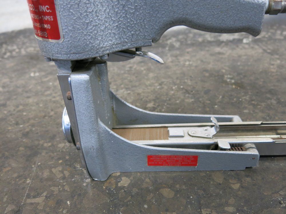 Dws Pneumatic Stapler