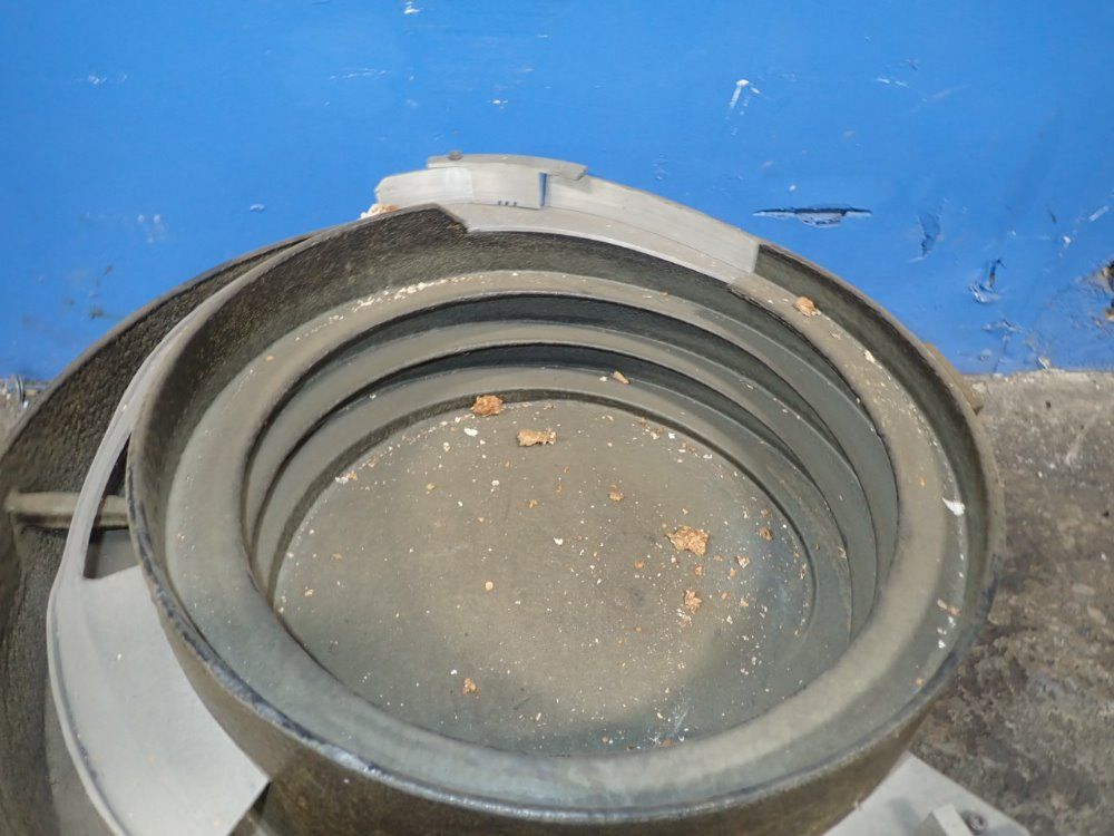 Moorfeed Co. Vibratory Bowl