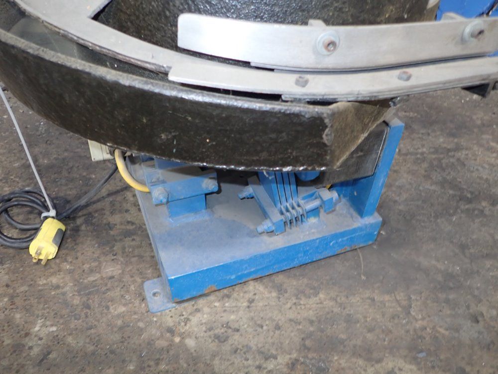 Moorfeed Co. Vibratory Bowl