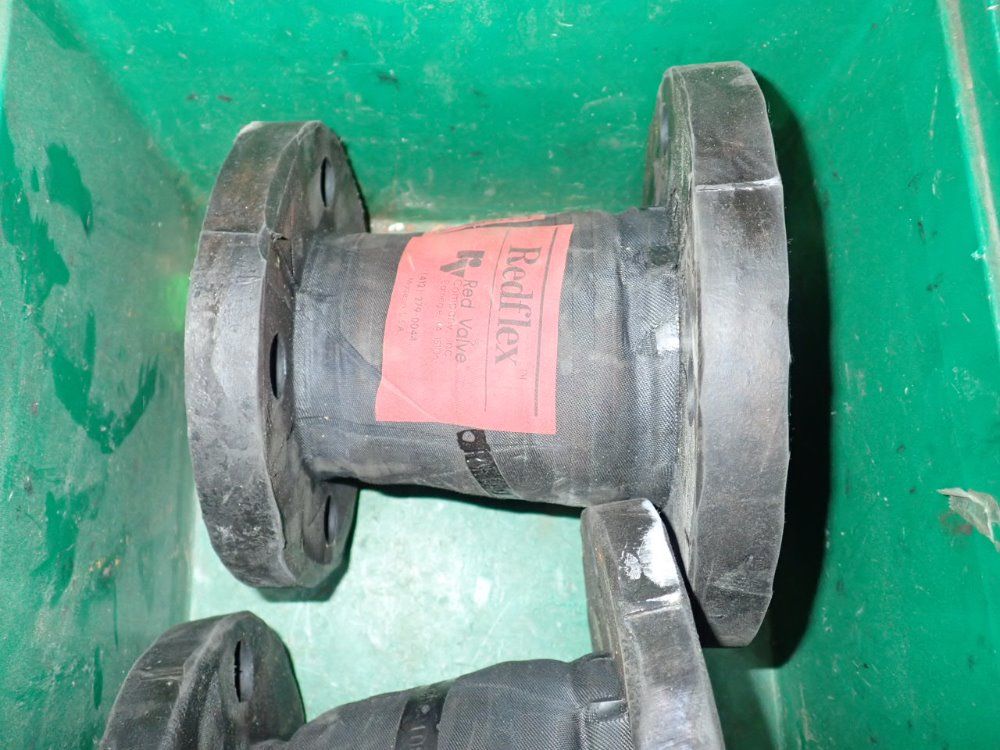 Red Valve Rubber Expansion Joints