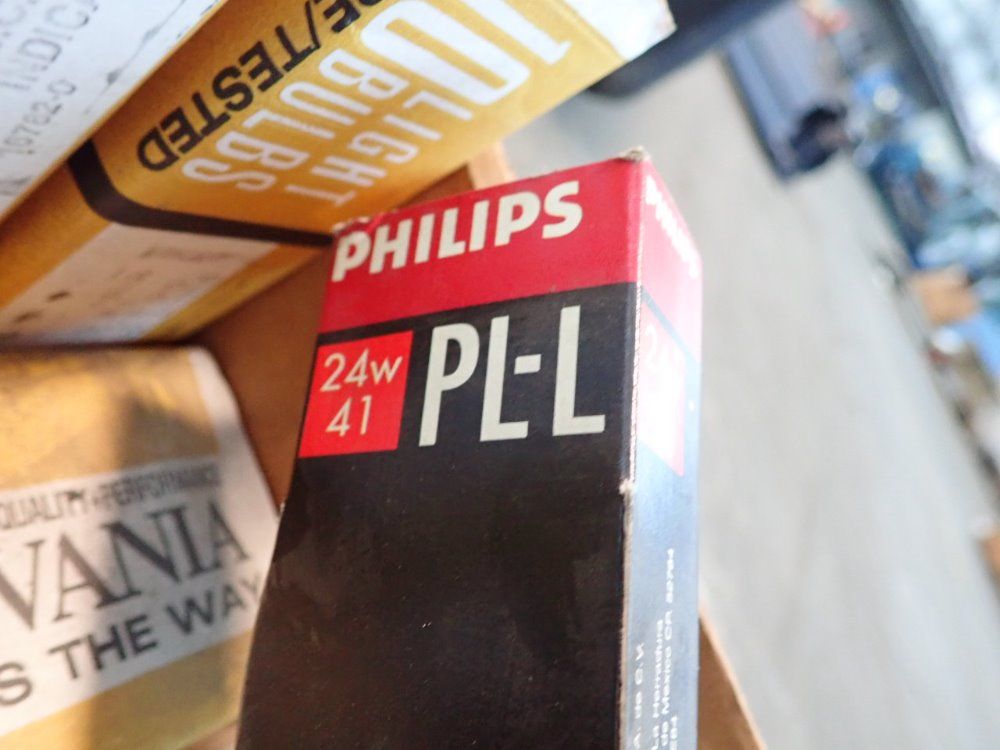 Phillips, Sylvania Light Bulbs