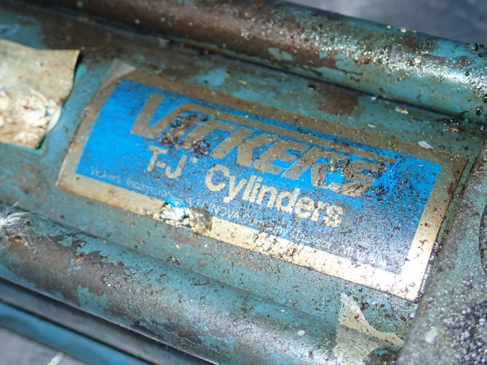 Vickjers Cylinder