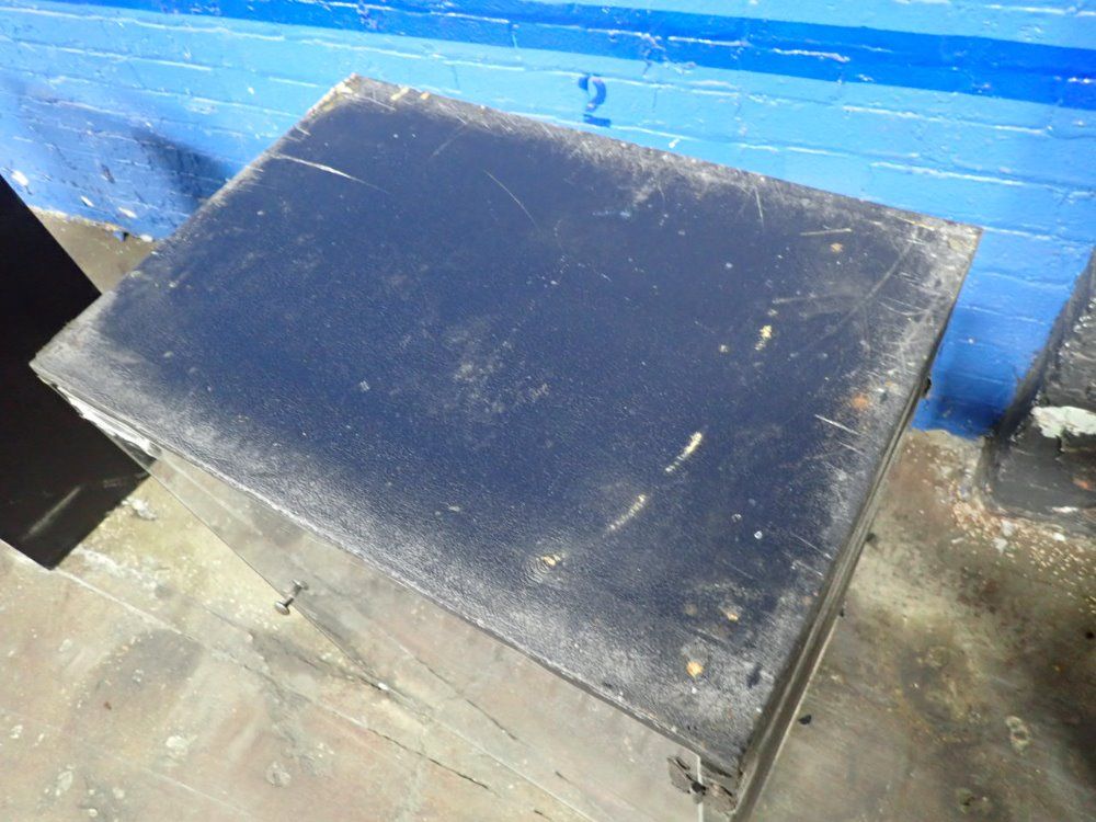 Aerofeed Cabinet / Orginizer