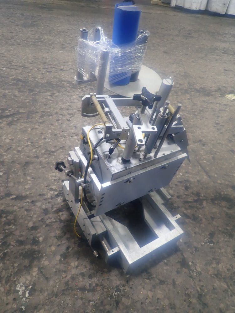 Universal Labeling Systems Labeler