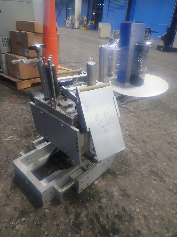 Universal Labeling Systems Labeler