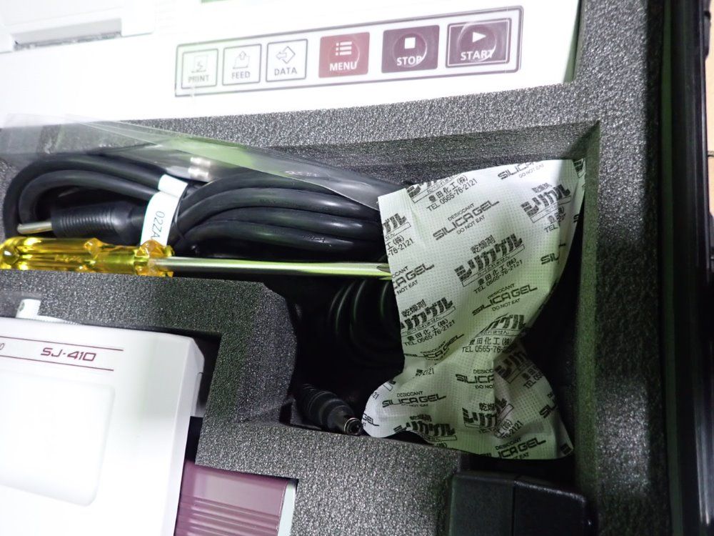 Mitutoyo Sj-410 Surface Roughness Measuring Tester - Sj-410