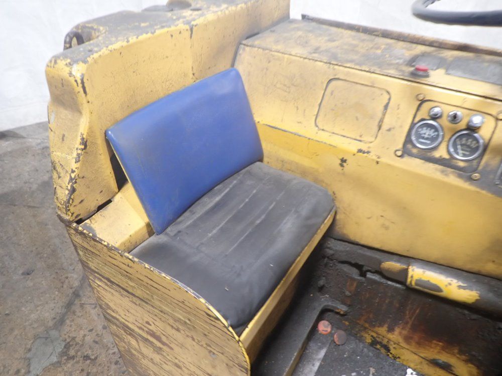 Towmotor Gas Forklift