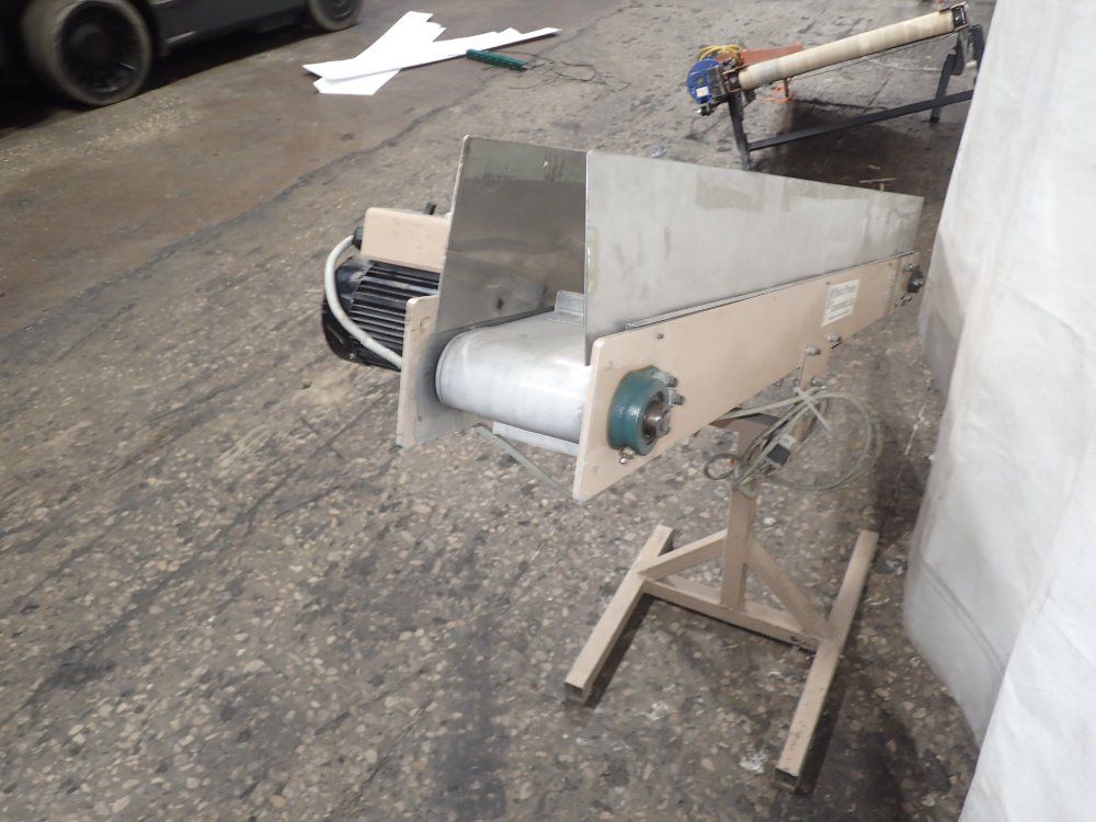 Plastic Processing Equipment Power Belt Conveyor