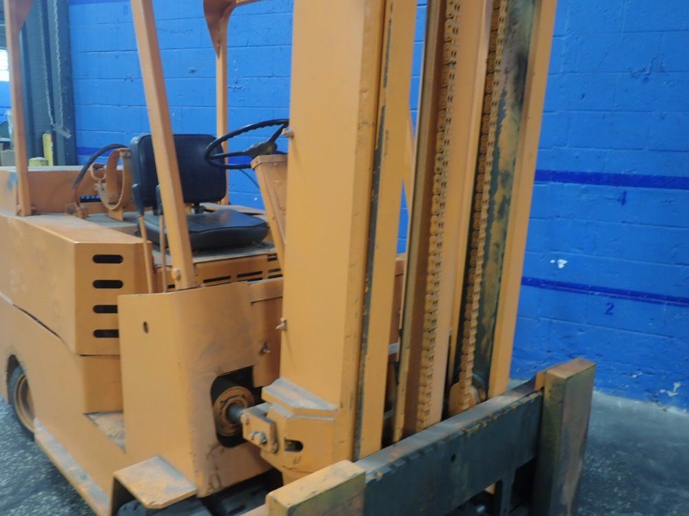 Allis Chalmers Propane Forklift