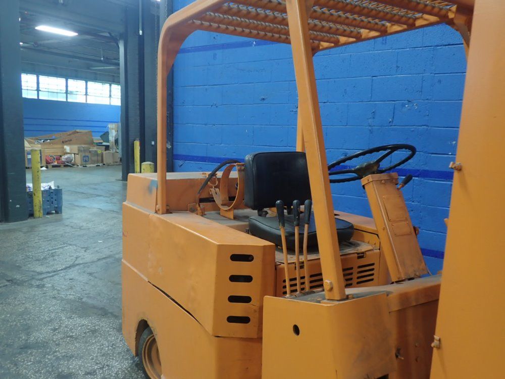 Allis Chalmers Propane Forklift