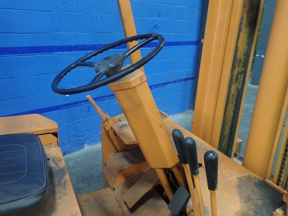 Allis Chalmers Propane Forklift