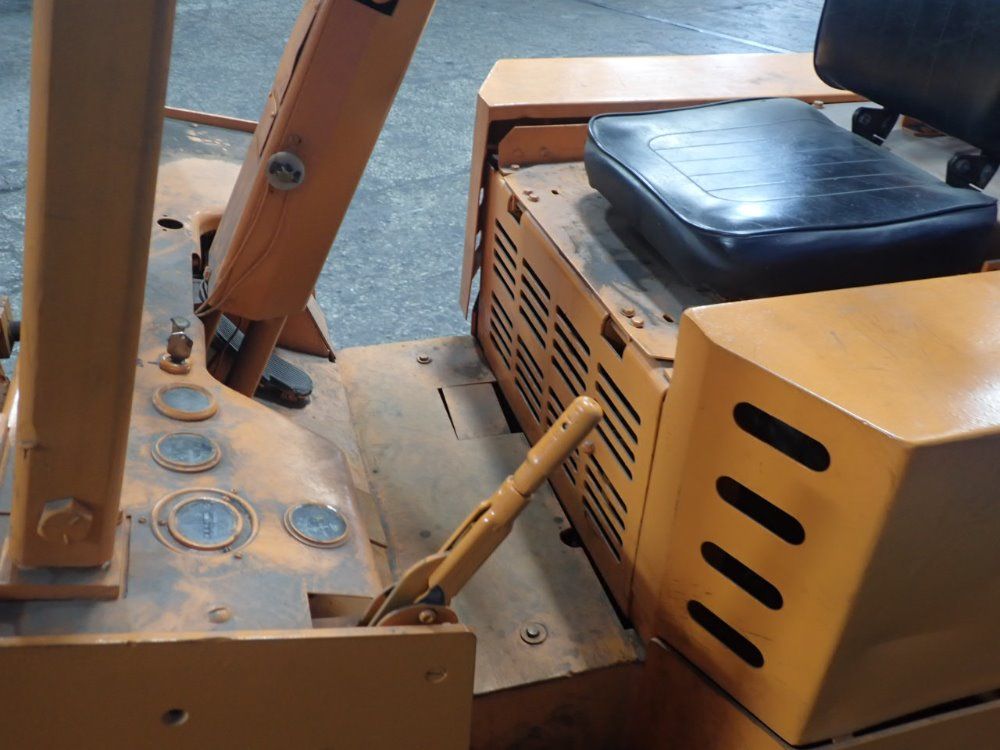 Allis Chalmers Propane Forklift