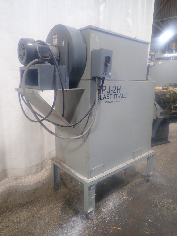 Blast-it-all Dust Collector