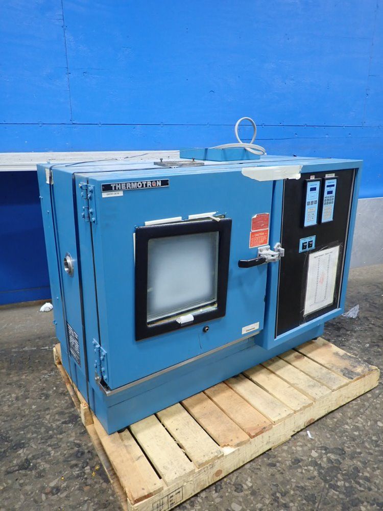 Thermotron Environmental Chamber