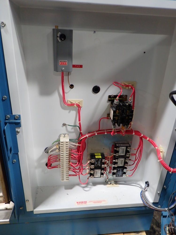 Thermotron Environmental Chamber