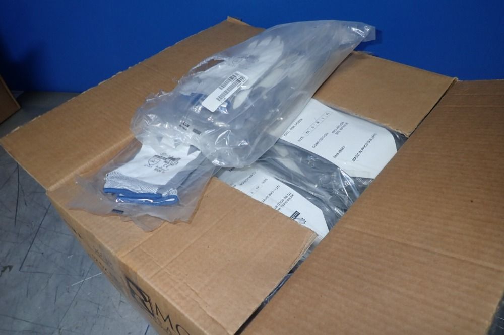 Ultra Tech Work Gloves