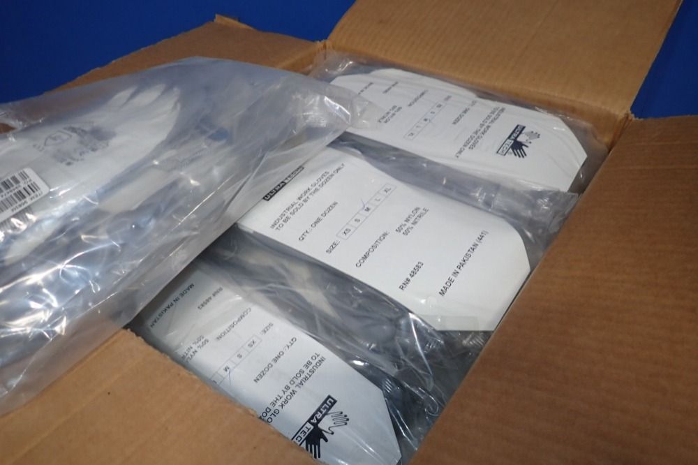 Ultra Tech Work Gloves