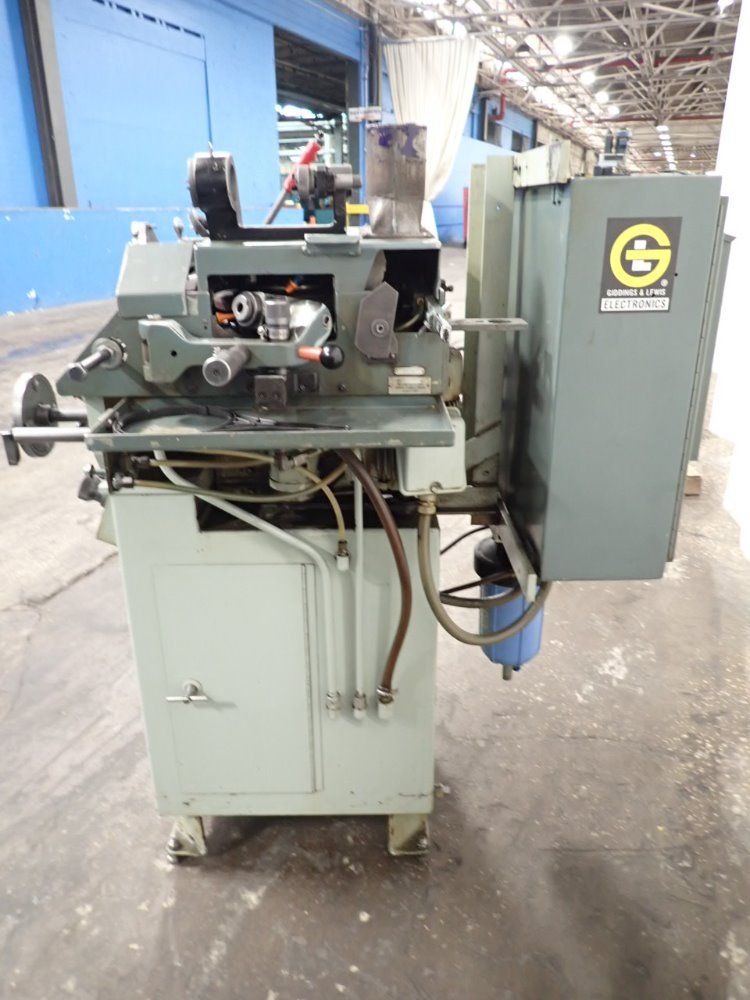 Giddings & Lewis Grinder