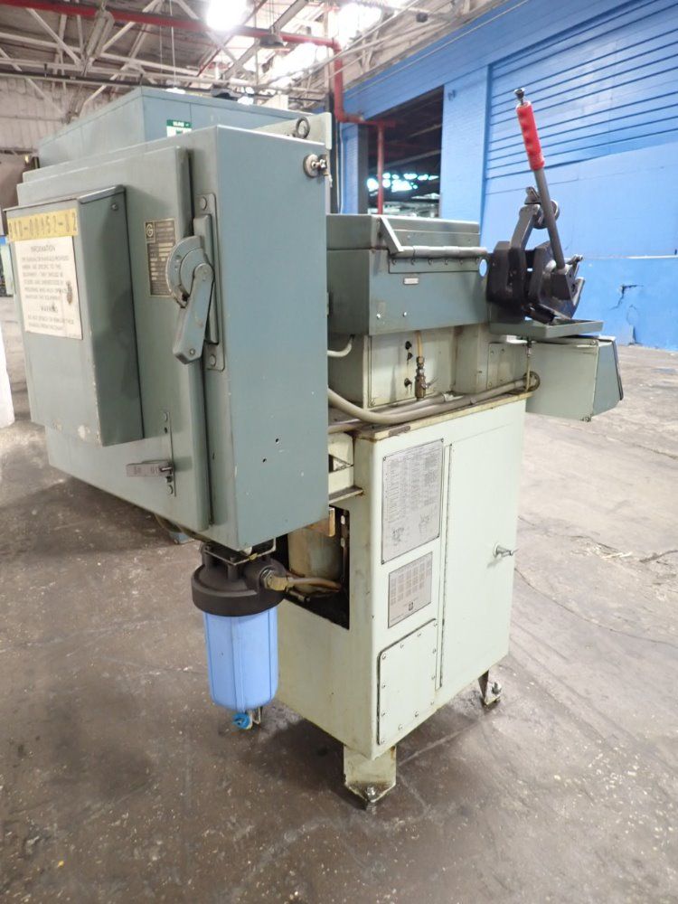 Giddings & Lewis Grinder