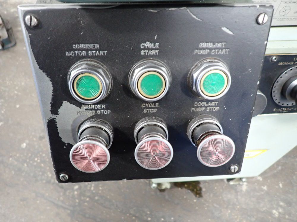 Giddings & Lewis Grinder